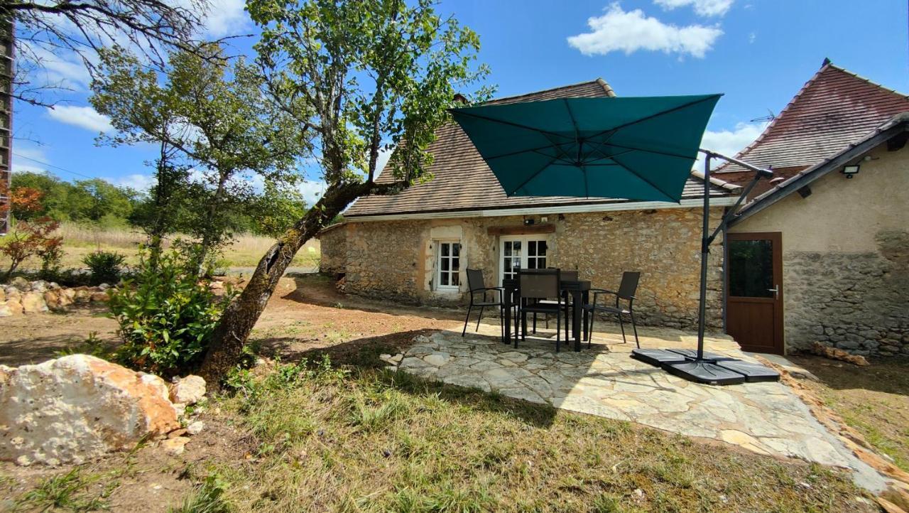 Gite Les Placettes Sainte-Foy-de-Longas Exterior photo